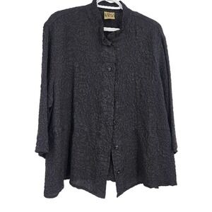 URU Blouse Black 100 % Silk Floral Crinkle Button Down Mock Neck Top Size M